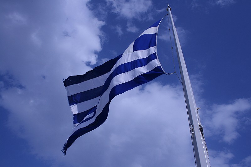 La zona del belvedere reca la bandiera greca. 